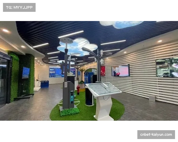 智慧灯杆集成多种功能 实现城市基础设施集约建设 智慧灯杆集成多种功能 实现城市基础设施集约建设